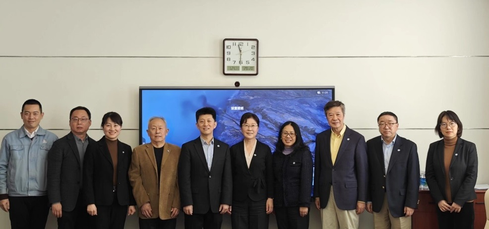 中国许可贸易工作者协会原绍辉会长一行赴中国石化北京化工研究院交流座谈